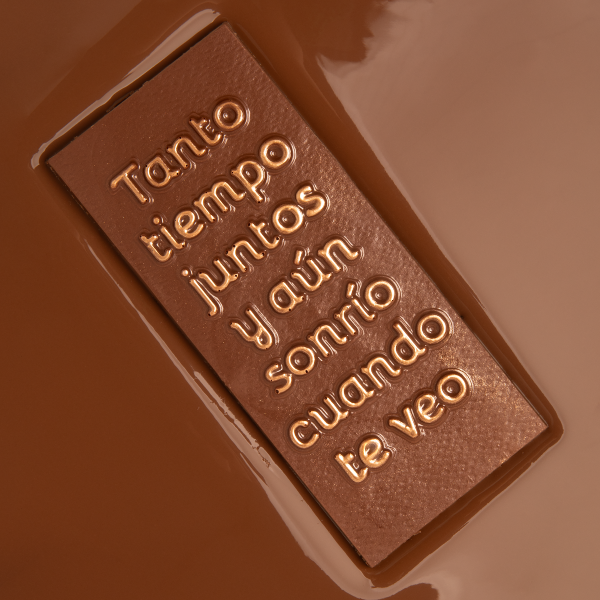 Tanto tiempo juntos y aún sonrío cuando te veo