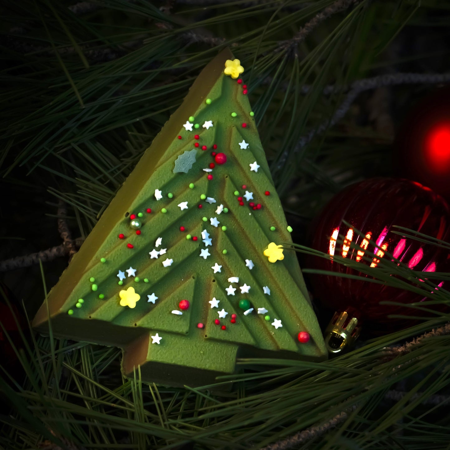 Turrón de praliné de pistacho y chocolate