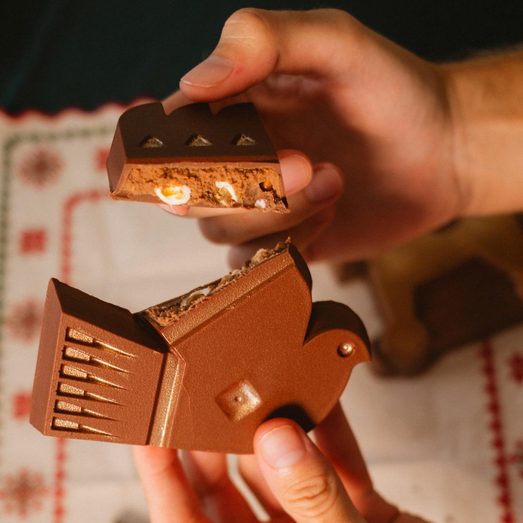 Turrón de chocolate con leche y palomitas